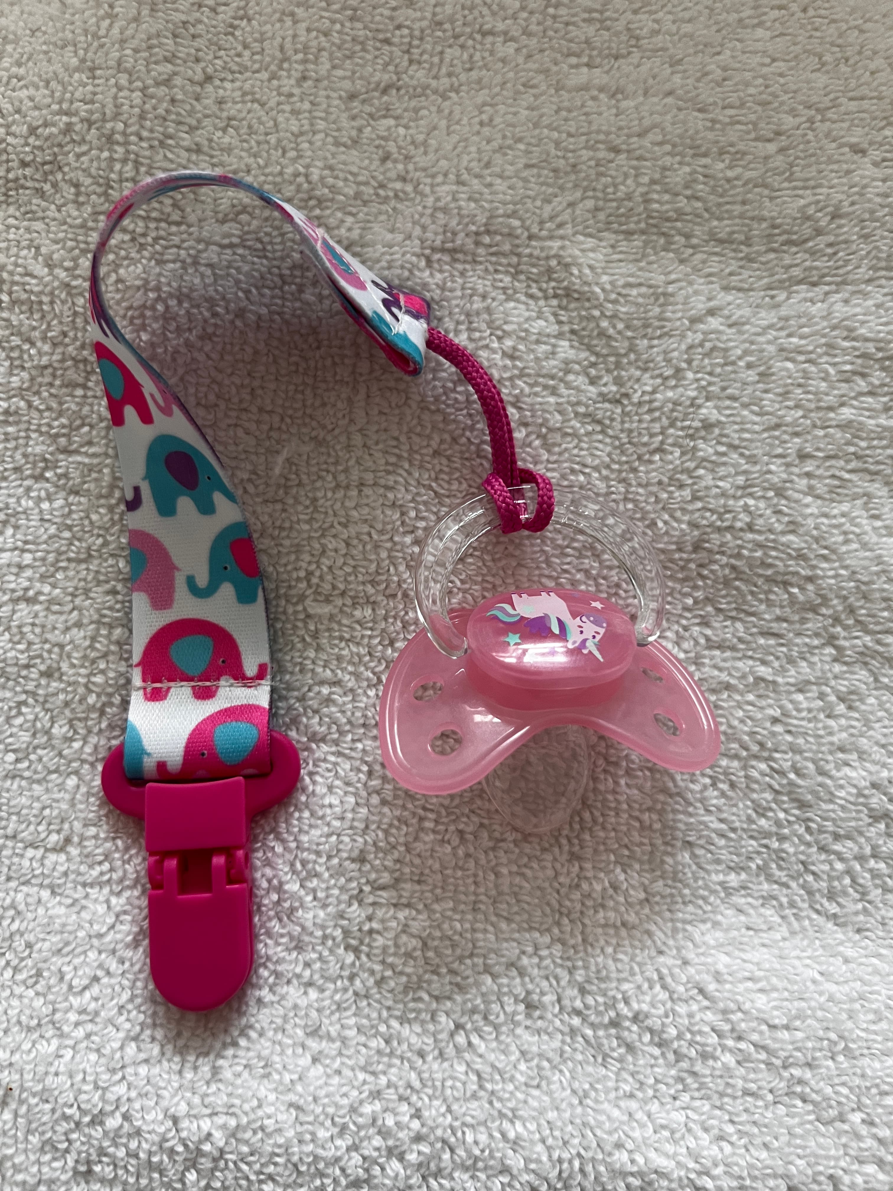 Dummy clip lanyard to stop losing dummies